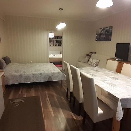 Oazis Apartmanhaz Hajduszoboszlo Exterior photo