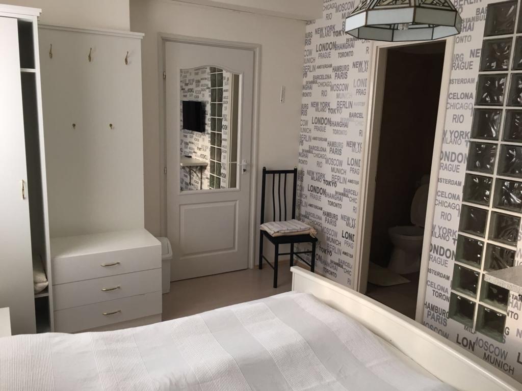 Oazis Apartmanhaz Hajduszoboszlo Room photo